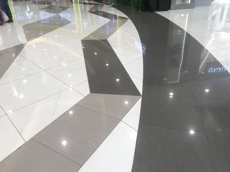 Cost of Tile in Collinsville, OK
